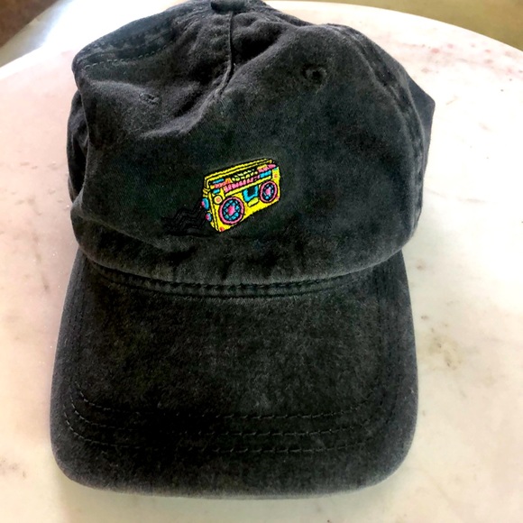 😎 Maui & Sons boombox hat - Picture 1 of 7